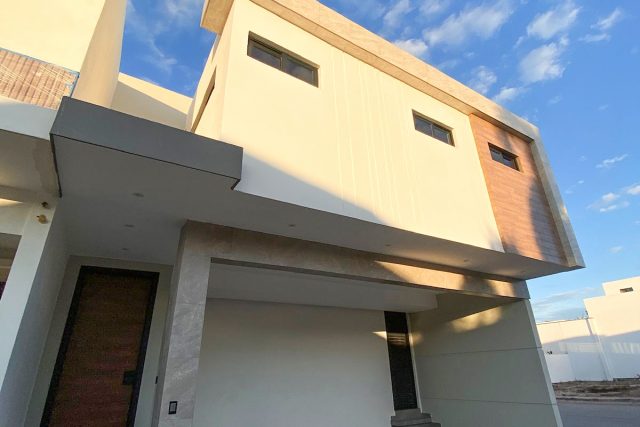 Casa en Venta Residencial Portal de Hierro Los Mochis Privada Germanias